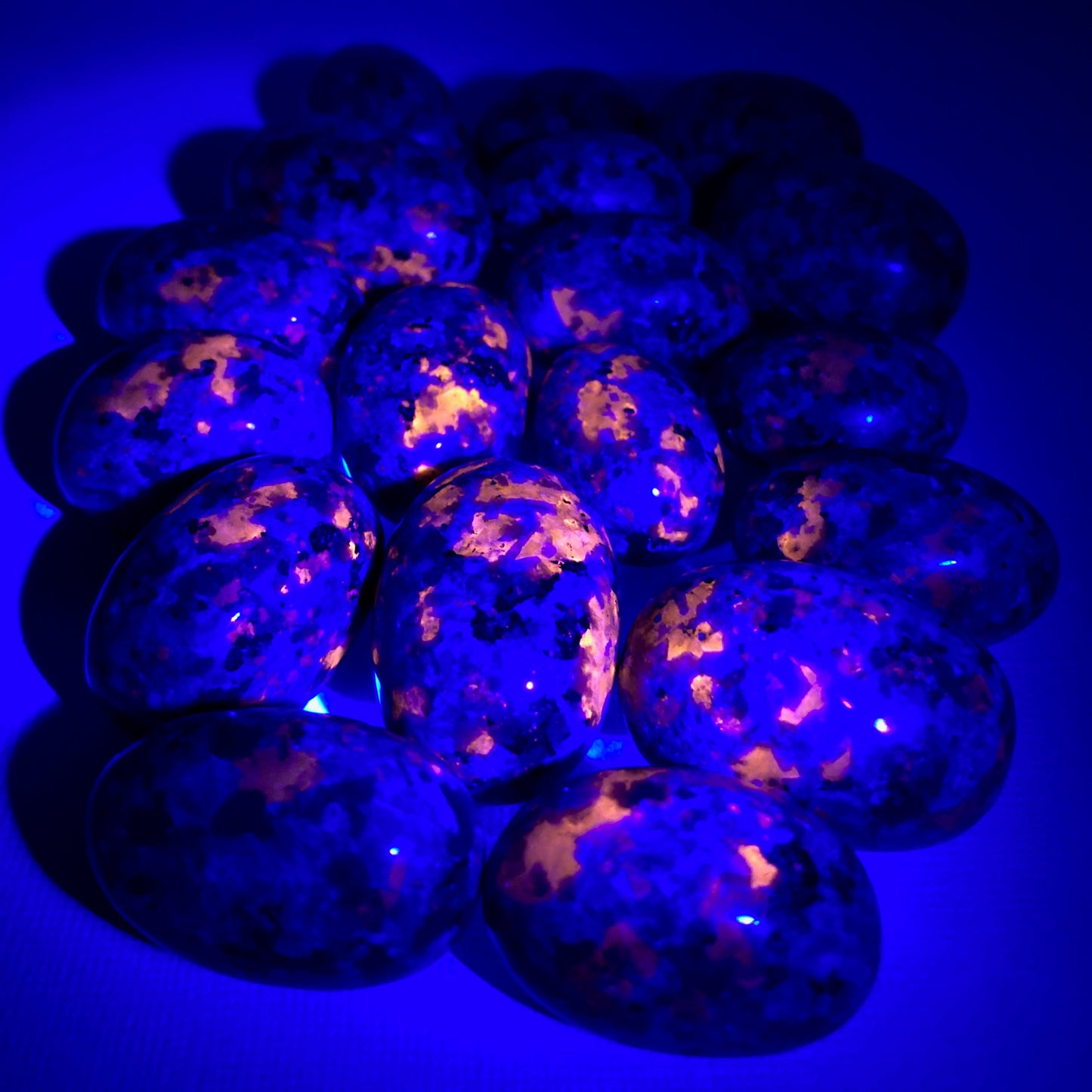 Yooperlite Tumbles - Star-Crossed Stones